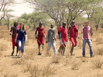 Groups of Maasai in Amboseli